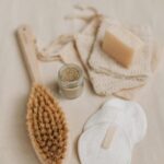 Jak naturalnie wybielić zęby w domu: skuteczne metody i porady