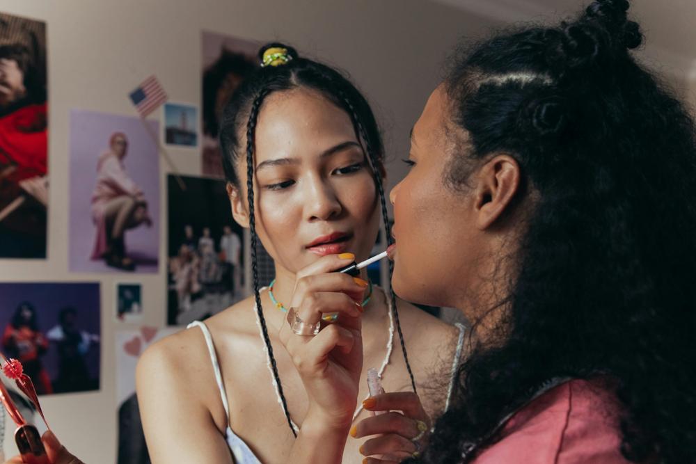 lipstick application