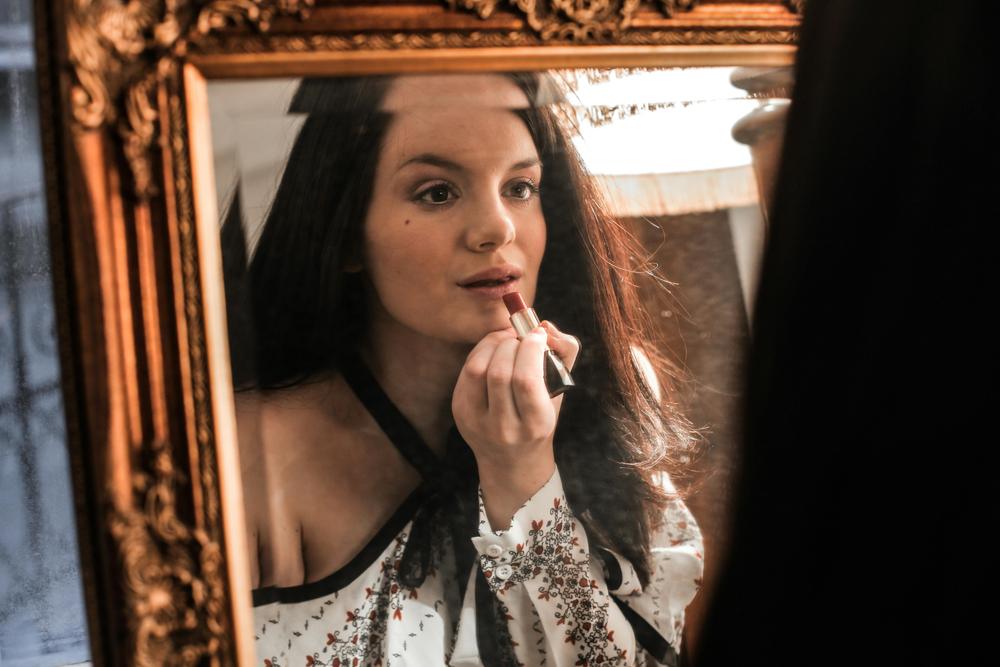 lipstick application