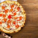 Jak zrobić domową pizzę – od składników po idealne pieczenie